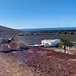 Tia Ela בית אירוח *